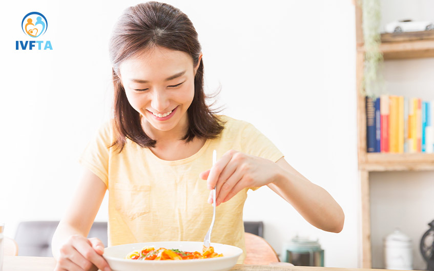 Ăn uống cân bằng dinh dưỡng và tránh những thực phẩm gây đầy hơi giúp cơ thể hồi phục sau chọc hút trứng Ăn uống cân bằng dinh dưỡng và tránh những thực phẩm gây đầy hơi giúp cơ thể hồi phục sau chọc hút trứng