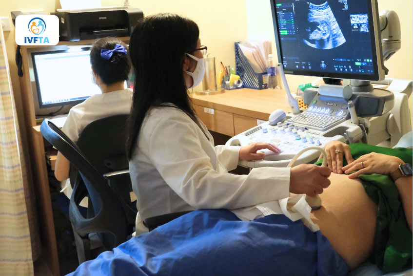 Chị Quỳnh được siêu âm kiểm tra sự phát triển của thai nhi Chị Quỳnh được siêu âm kiểm tra sự phát triển của thai nhi