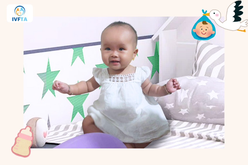 Con gái của vợ chồng chị Bình hiện 8 tháng tuổi, chào đời khỏe mạnh nhờ kỹ thuật micro-TESE và IVF tại IVF Tâm Anh TP HCM