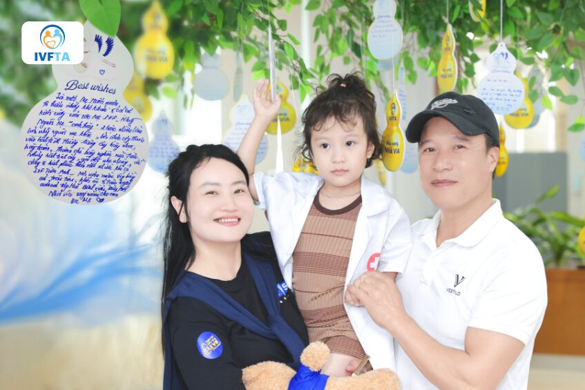 Cây “nhả vía” được các ba mẹ gửi gắm nhiều tâm tư, tiếp thêm sức mạnh cho các gia đình đang trên hành trình “tìm con” Cây “nhả vía” được các ba mẹ gửi gắm nhiều tâm tư, tiếp thêm sức mạnh cho các gia đình đang trên hành trình “tìm con”