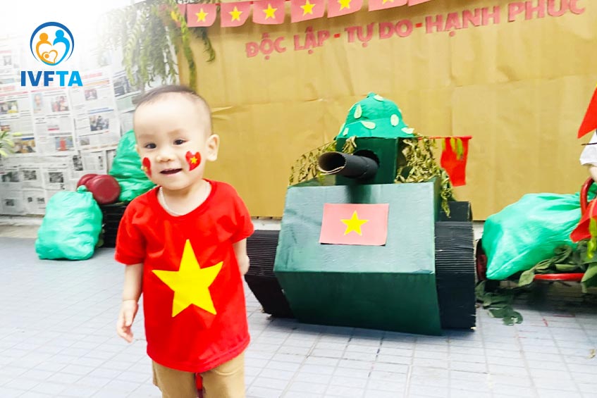 bé nguyễn việt bách