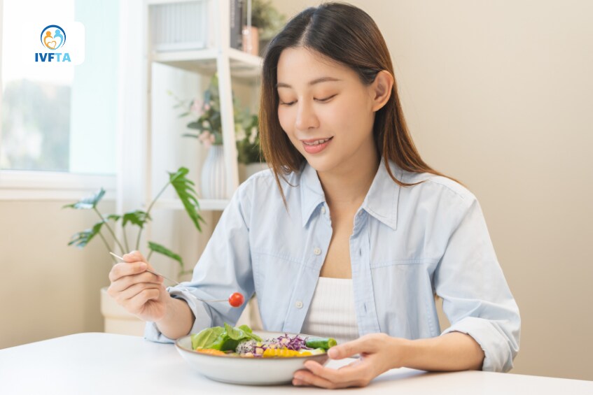 Chị em nên chú ý để bản thân nghỉ ngơi, bổ sung dinh dưỡng và cố gắng không để ý quá nhiều đến các dấu hiệu Chị em nên chú ý để bản thân nghỉ ngơi, bổ sung dinh dưỡng và cố gắng không để ý quá nhiều đến các dấu hiệu