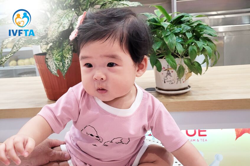 bé khánh vy bụ bẩm đáng yêu bé khánh vy bụ bẩm đáng yêu