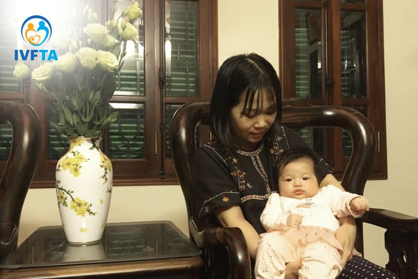 bé khánh vy và mẹ hoàng thị mai bé khánh vy và mẹ hoàng thị mai