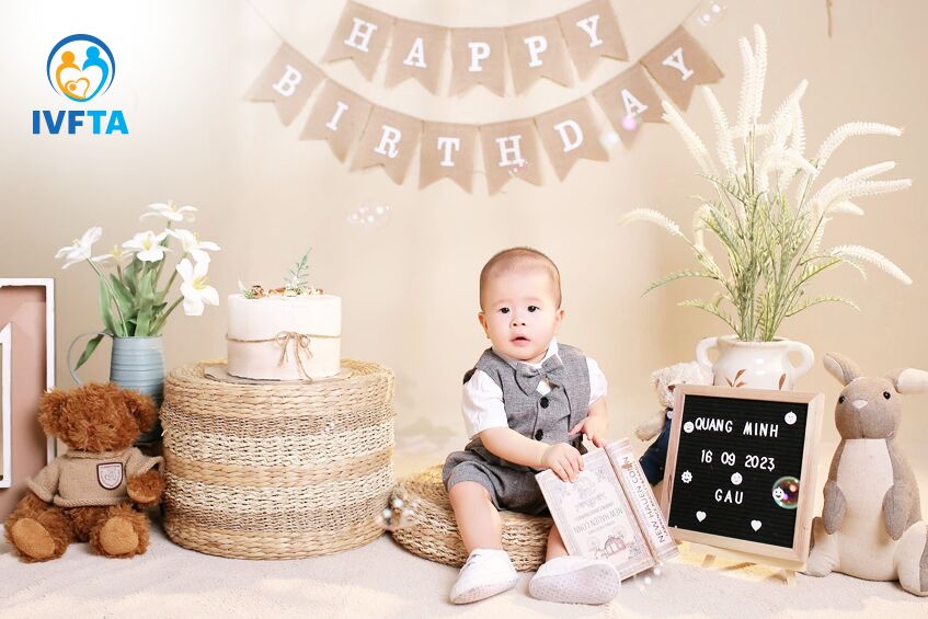 bé phạm quang minh