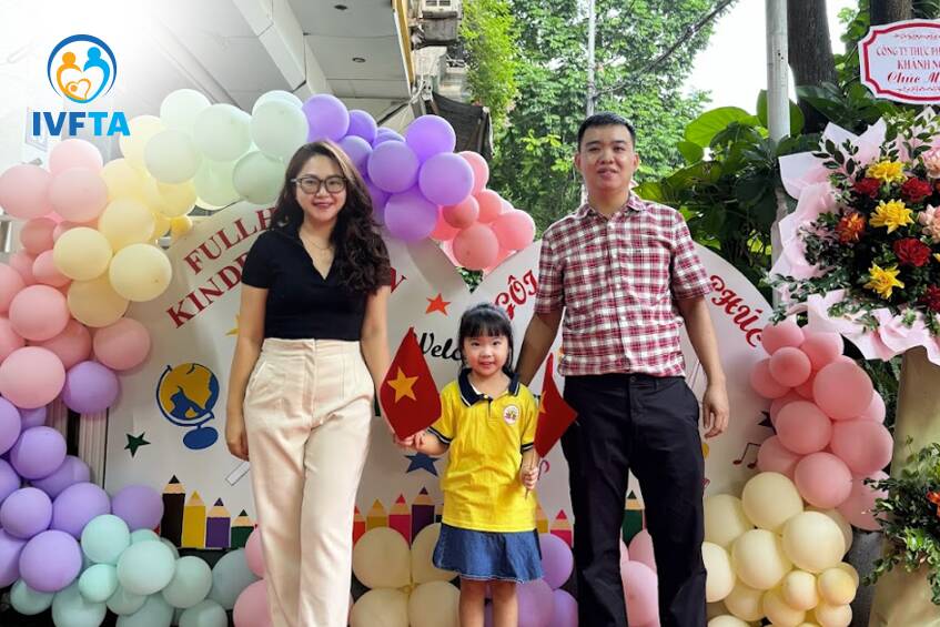 bé thùy dương và gia đình