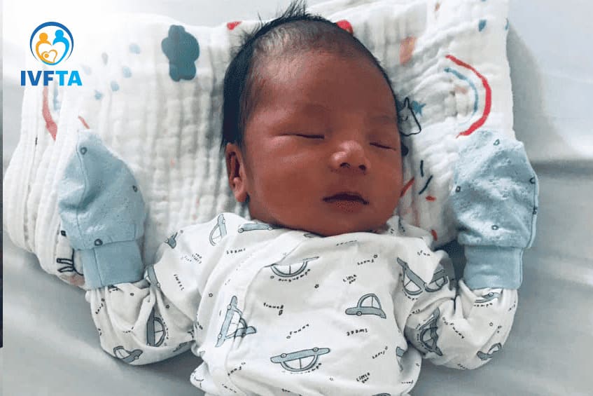 em bé anh khôi của mẹ thúy