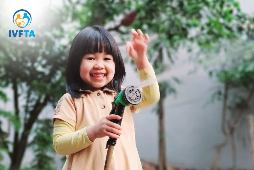 em bé ivf đỗ hà phương