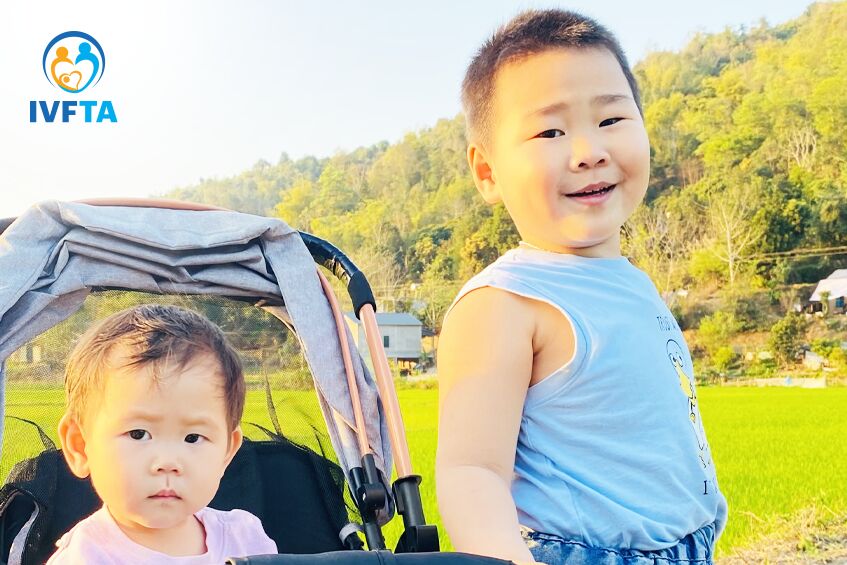 hai thiên thần nhỏ của mẹ trang bố tuấn hai thiên thần nhỏ của mẹ trang bố tuấn