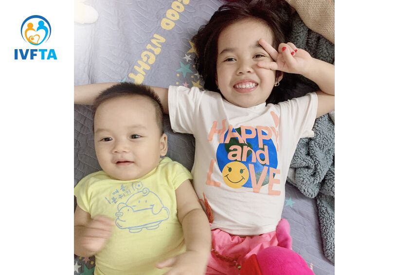 khánh linh và em trai