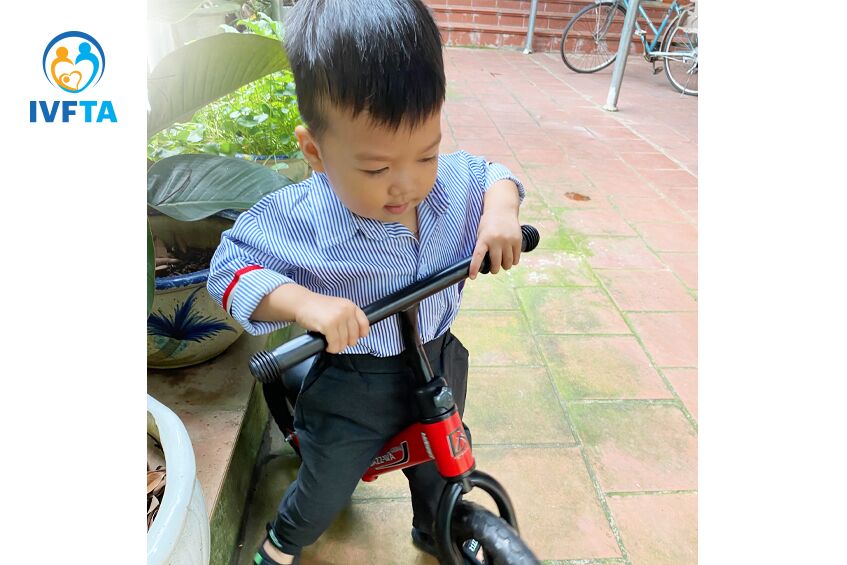 minh trí phát triển khỏe mạnh