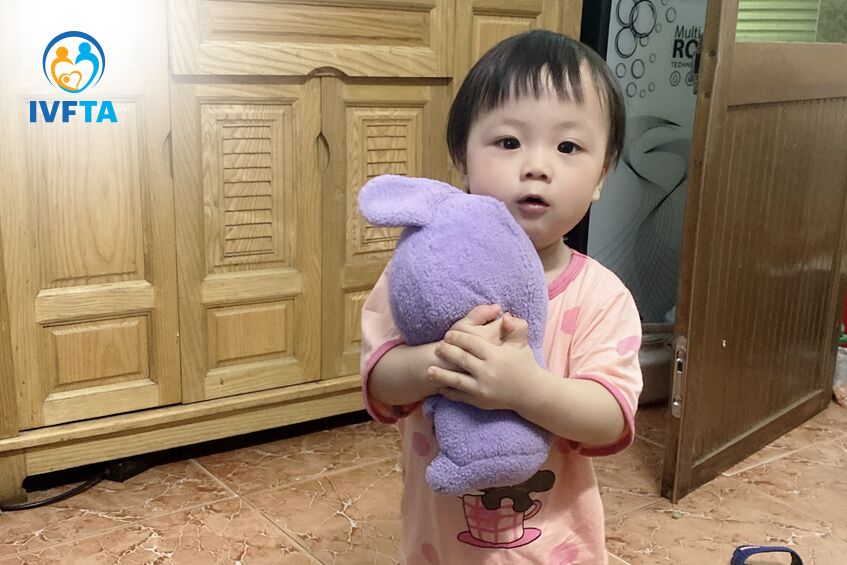 tâm anh chơi cùng gấu bông tâm anh chơi cùng gấu bông