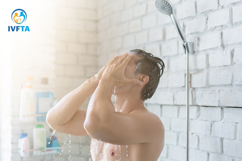 Nam giới tắm nước nóng hoặc ngâm bồn quá lâu trong thời gian dài có thể ảnh hưởng đến sức khỏe của tinh hoàn