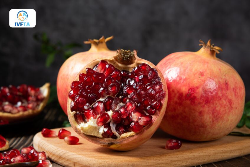 Quả lựu là loại trái cây giàu chất chống oxy hóa giúp bảo vệ tinh trùng khỏi các gốc tự do Quả lựu là loại trái cây giàu chất chống oxy hóa giúp bảo vệ tinh trùng khỏi các gốc tự do