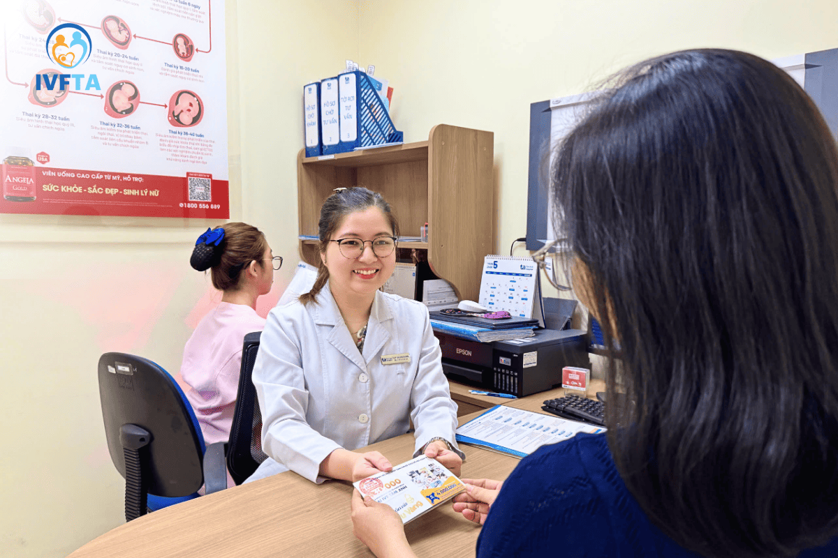 bs trao tận tay voucher chương trình