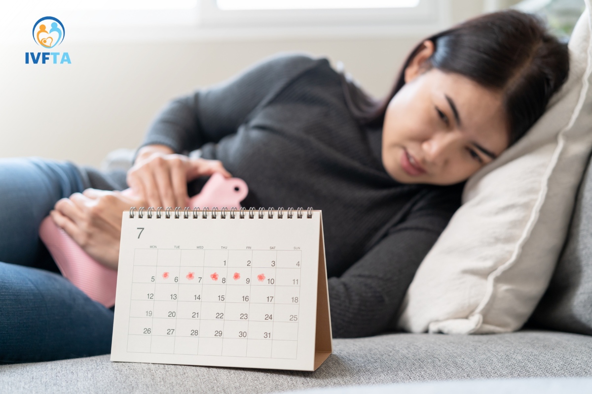 pcos gây nhiều triệu chứng khó chịu ở người bệnh