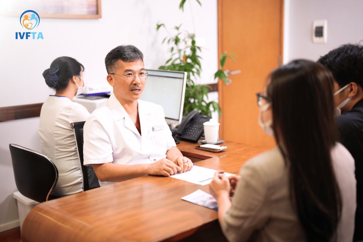 bác sĩ tư vấn tác dụng của keo dính phôi