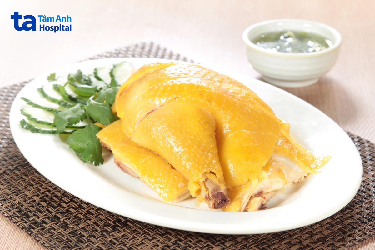 thịt gà chứa nhiều dinh dưỡng tốt cho phụ nữ